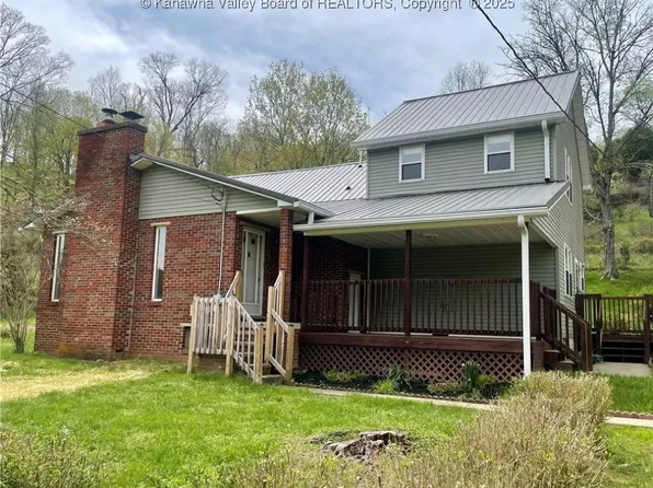 375 Walters Run Rd, Ripley, WV 25271