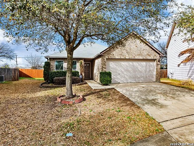 3 bed, 2.0 bath, 1237 sqft, $1,750 — Photo 2