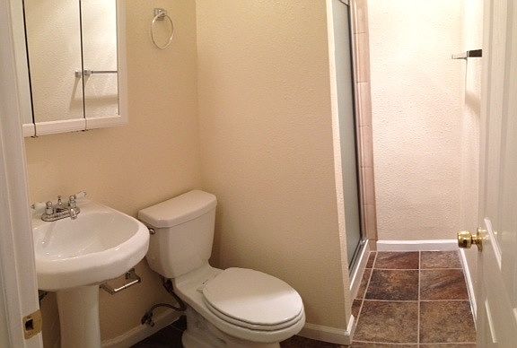 5th image of 220 Charleston St NE APT 5