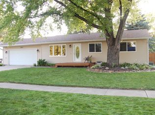 1813 18th St S, Fargo, ND 58103