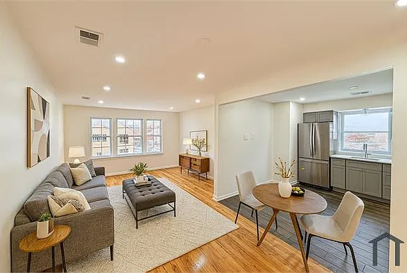 156 Ridgewood Ave #A — Photo 2