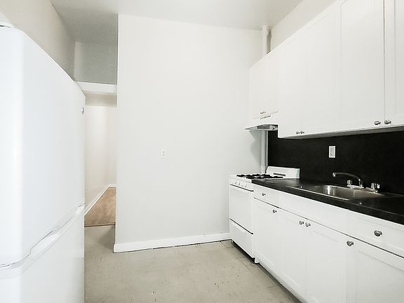 2nd image of 349 E 51st St APT 1FE