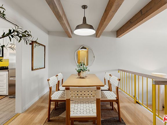 5th image of 958 18th St Unit 4