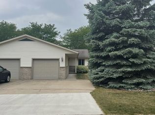 2407 Morning Dawn Dr, Midland, MI 48642