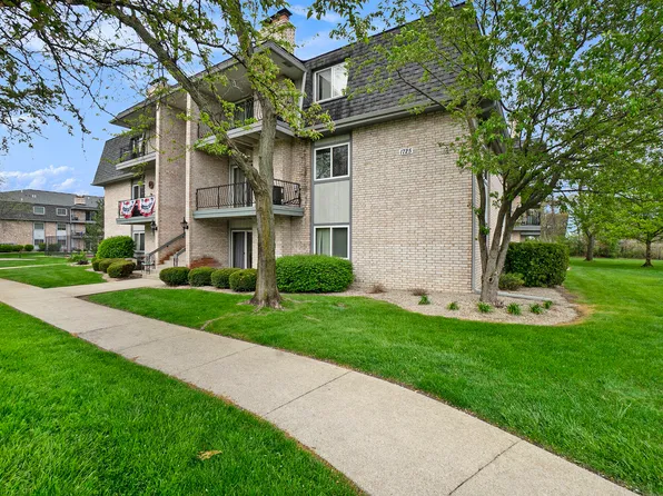 1725 Homan Dr S #302, Schererville, IN 46375