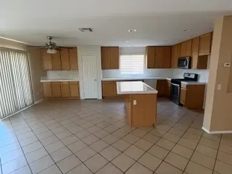 13840 Colorado Ln — Photo 11