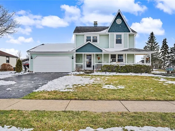 34 Pheasant Run Ln, Lancaster, NY 14086