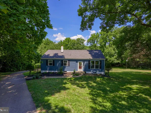 112 Valley Green Dr, Coatesville, PA 19320