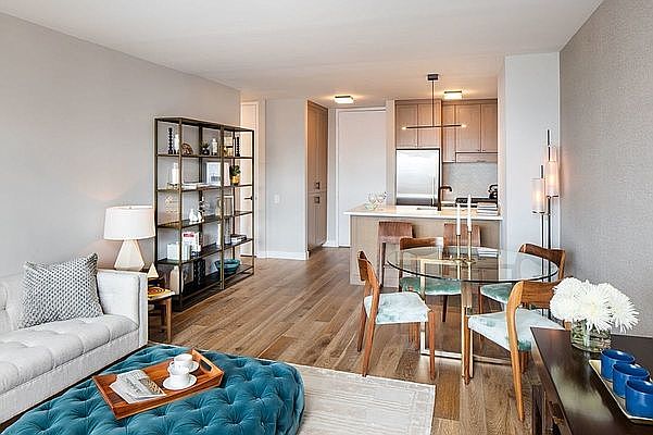 1st image of 560 W 43rd St APT 12E