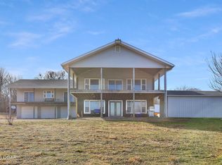 1834 S Black Cat Rd, Joplin, MO 64801