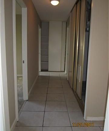 3rd image of 23597 Los Adornos
