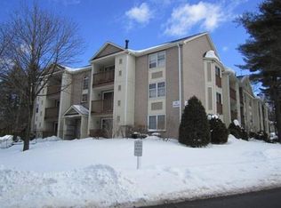 211 Cannongate Iii Rd, Nashua, NH 03063