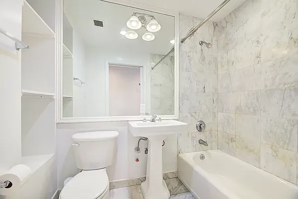 Rented by REAL New York | media 6