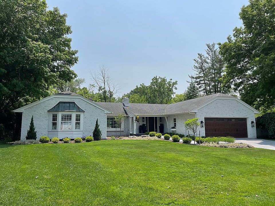 1st image of 2700 Meadowbrook Dr SE
