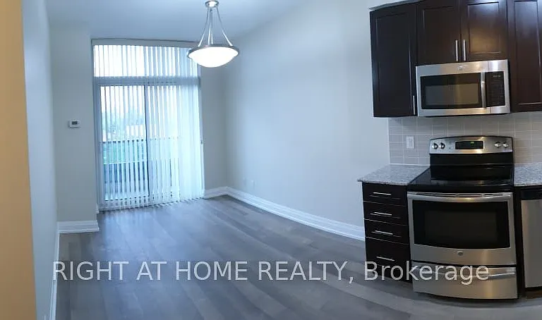 7165 Yonge St #317 — Photo 15