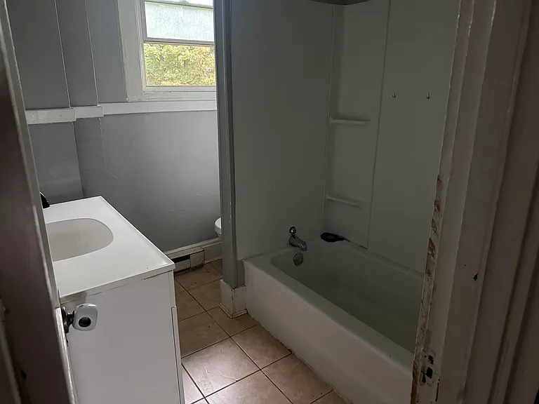 631 S Oakland Ave #201 — Photo 6
