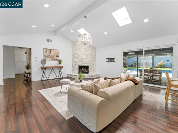 8920 Barrhill Way, Fair Oaks, CA 95628