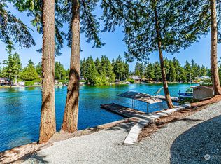 3521 Lakeridge Dr E, Lake Tapps, WA 98391