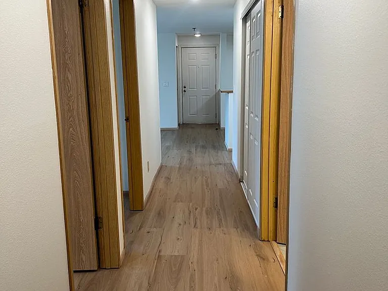 975 Aberdeen Ave NE #B102 — Photo 15