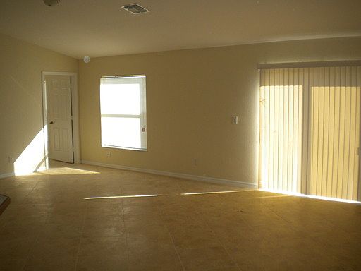 4th image of 1714 NW 19th St