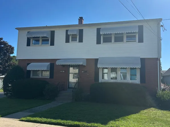 49 Elizabeth Ann Dr #51, East Haven, CT 06512