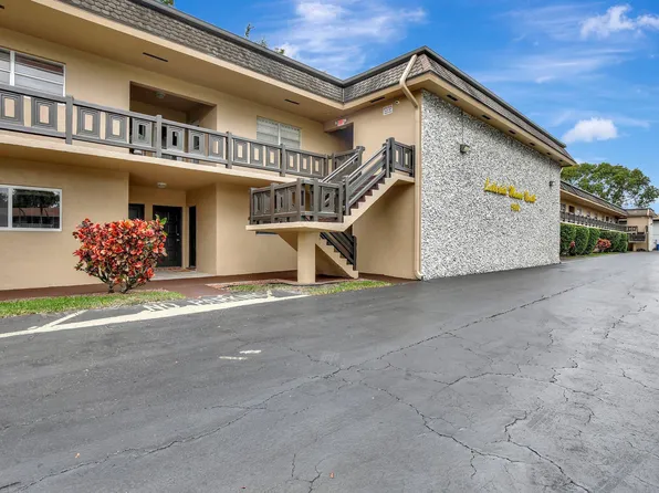 5900 NW 17 Place #214, Sunrise, FL 33313