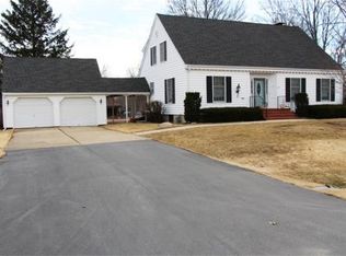 3052 Saint Andrews Dr, Decatur, IL 62521