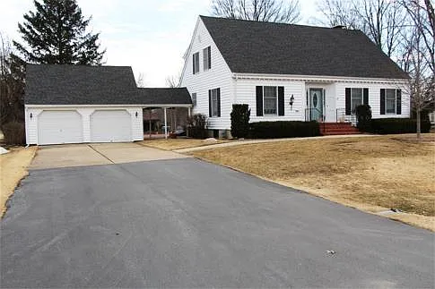3052 Saint Andrews Dr photo 1