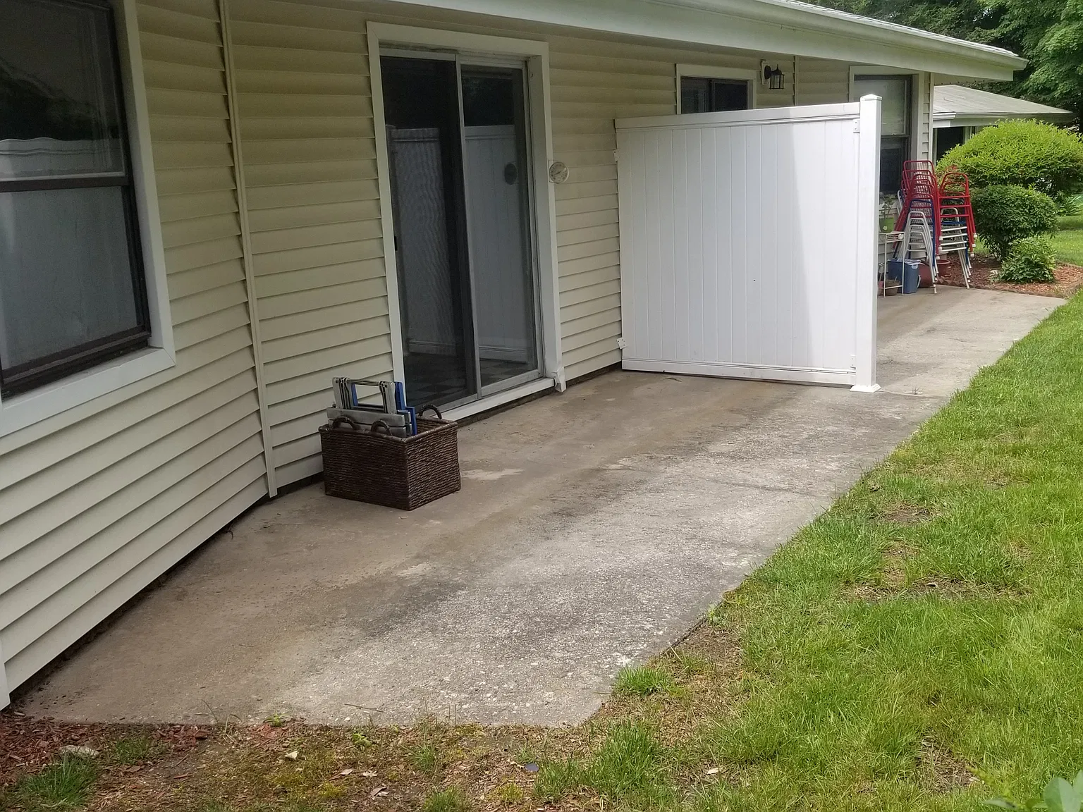 2 bed, 1000 sqft, $2,200 — Photo 3