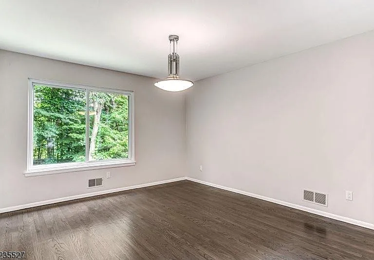 33 Highmount Ave — Photo 8