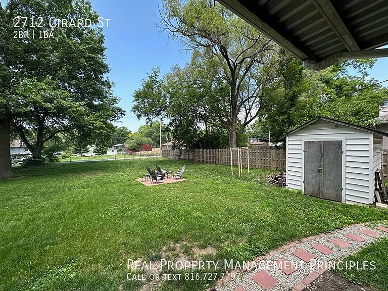 2712 Girard St — Photo 18