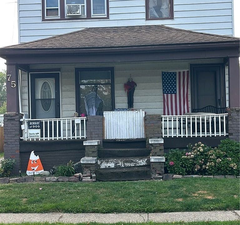 1st image of 75 Wood St