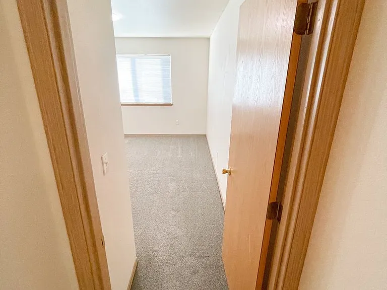 5451-5453 Glenridge Way #5455 — Photo 15
