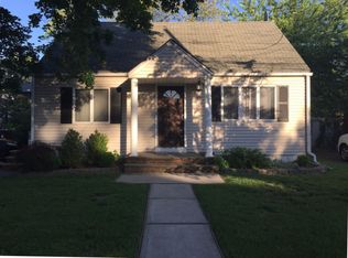 47 Elm Hill Rd, Clifton, NJ 07013