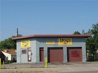 2nd image of 1750 Belmont Ave