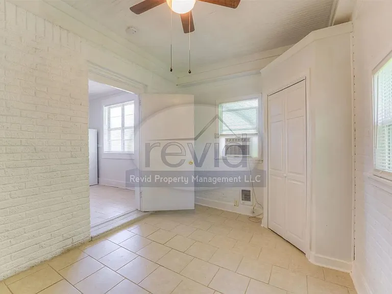 806 Maury St — Photo 10