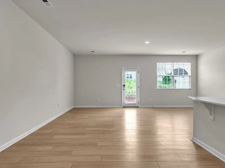 452 Bee Cove Way — Photo 4