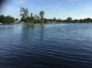 109 Nottingham Dr, Brooklyn, MI