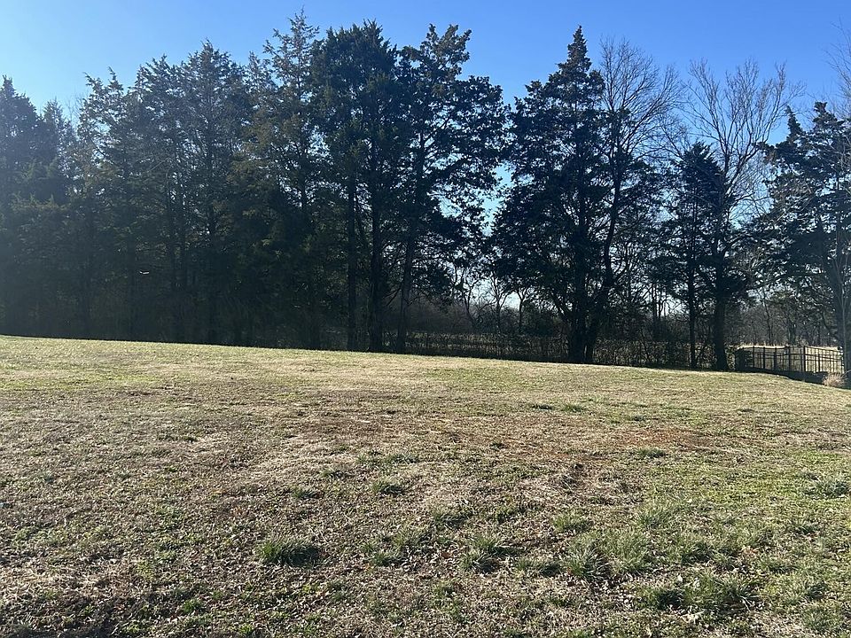1st image of 23 Grove Park Dr NE