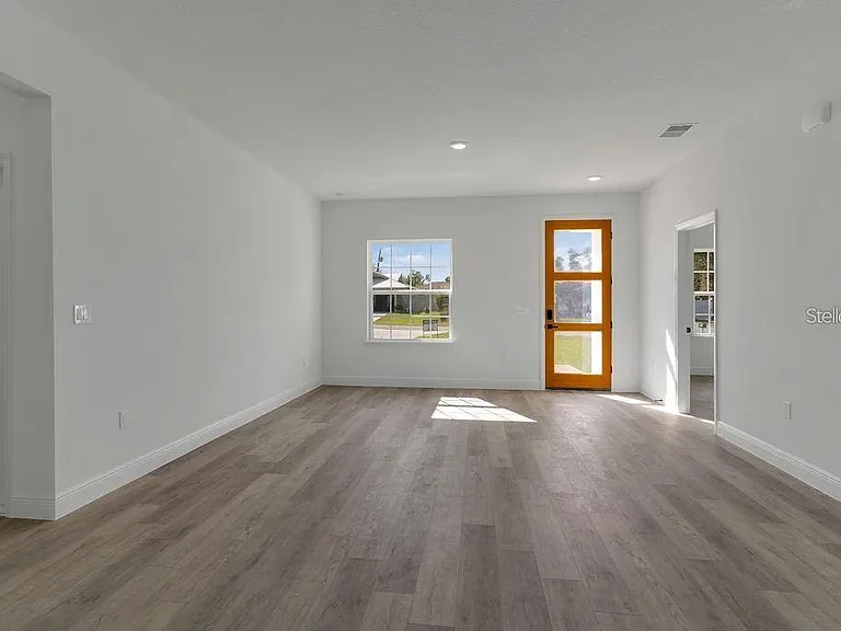 15701 SW 23rd Court Rd — Photo 4