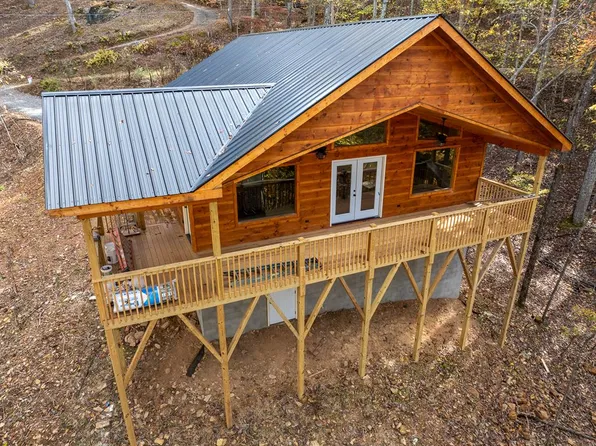 312 Mountain Dr, Murphy, NC 28906