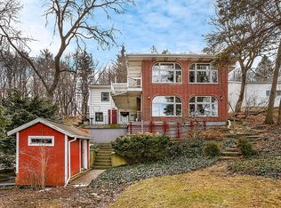 4110 Pitzen Rd, Johnsburg, IL 60051