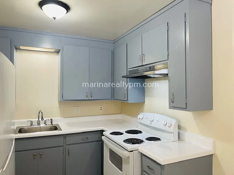 1613 Valle Vista Ave — Photo 8