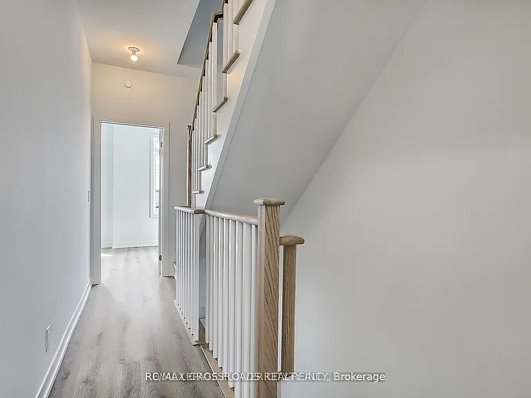 98 Bartley Dr — Photo 18