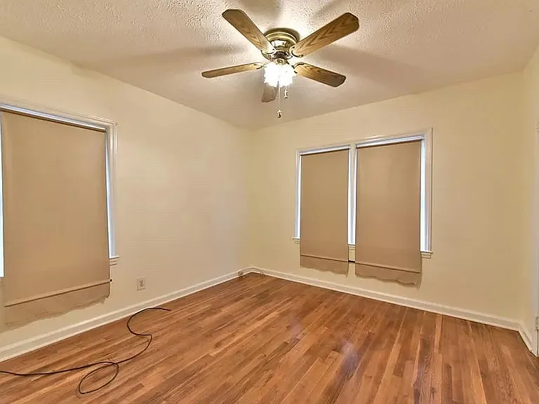 1913 Camellia Dr — Photo 12