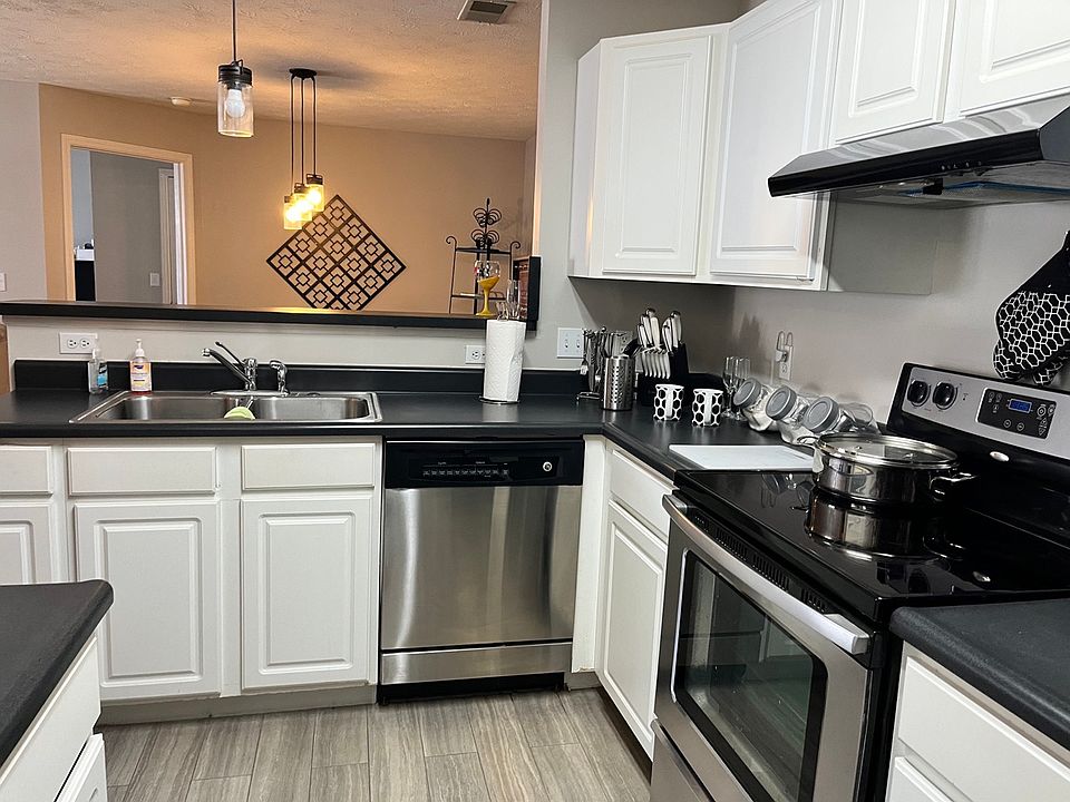 Spacious Kitchen