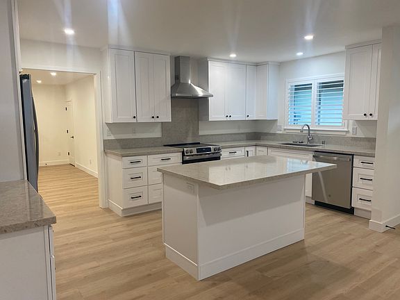 4th image of 450 Anza Dr