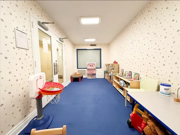 1760 Second Avenue image 16 of 20