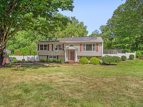 11 Barbara Drive, Shelton, CT 06484