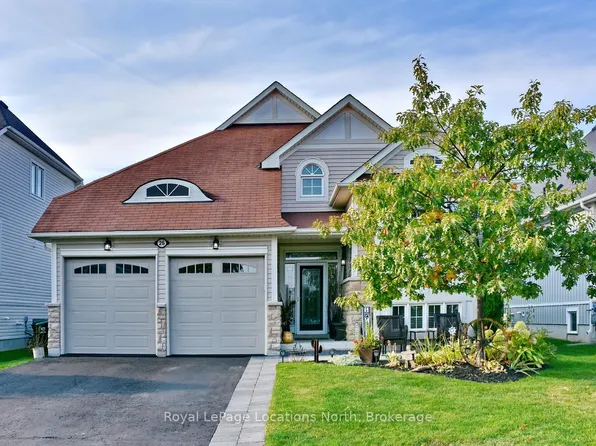 26 Starboard Cir, Wasaga Beach, ON L9Z 0E9